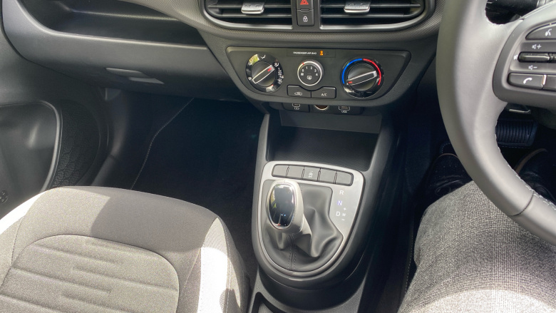 Hyundai i10 1.0 [63] Advance 5dr Auto [Nav] Petrol Hatchback
